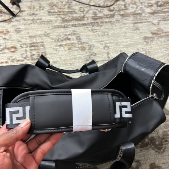 Versace Parfums Duffle Bag (Unisex) - Picture 9 of 15